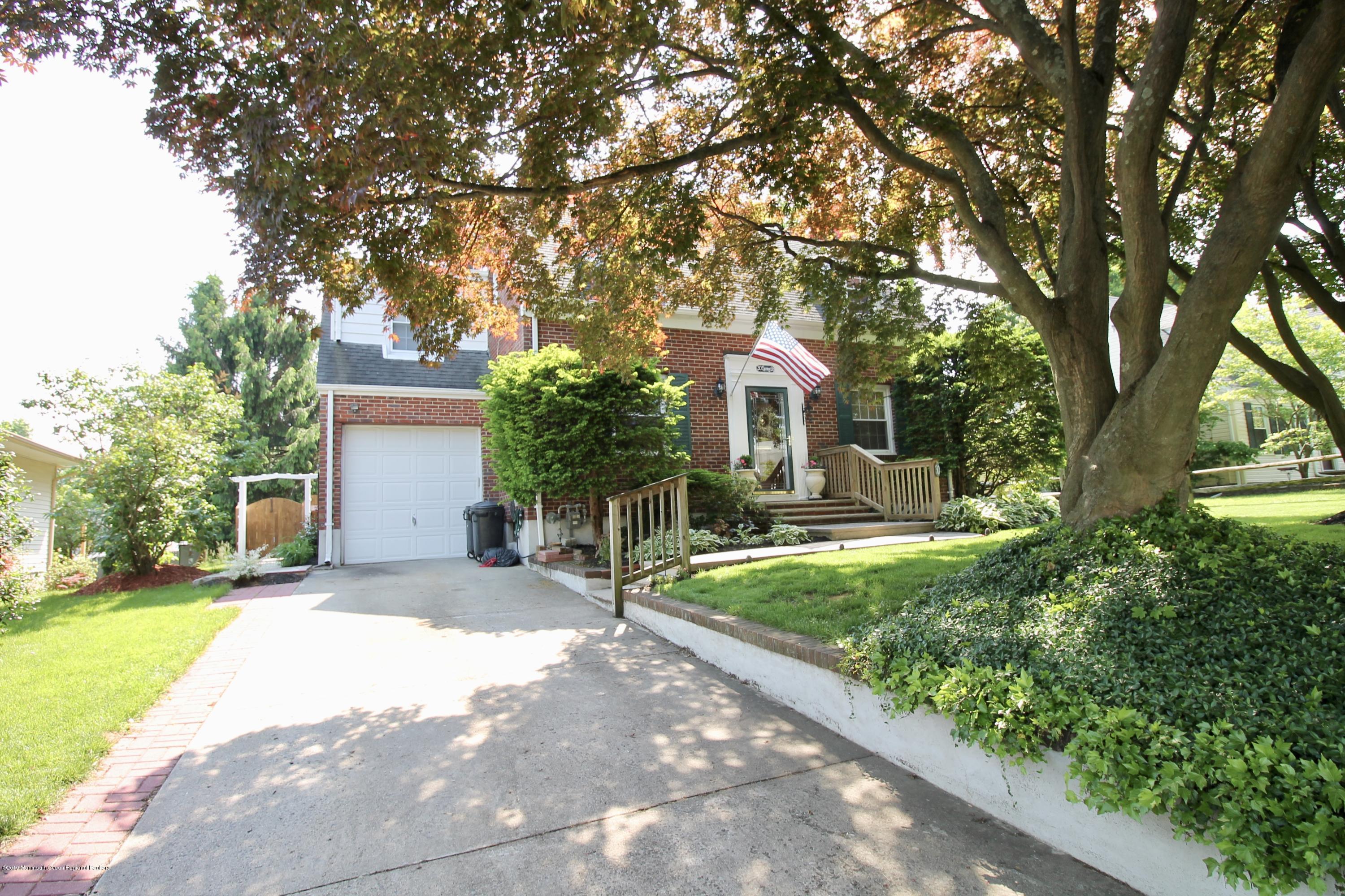 30 Spring Street Freehold, NJ 07728 - Photo 5 of 43 fullsizeoutput_3087