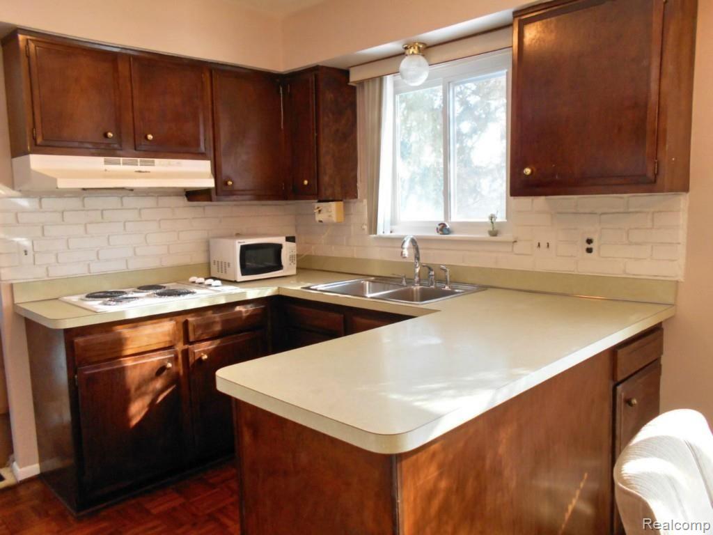 679 Rutgers Road Rochester Hills, MI 48309 - Photo 7 of 24
