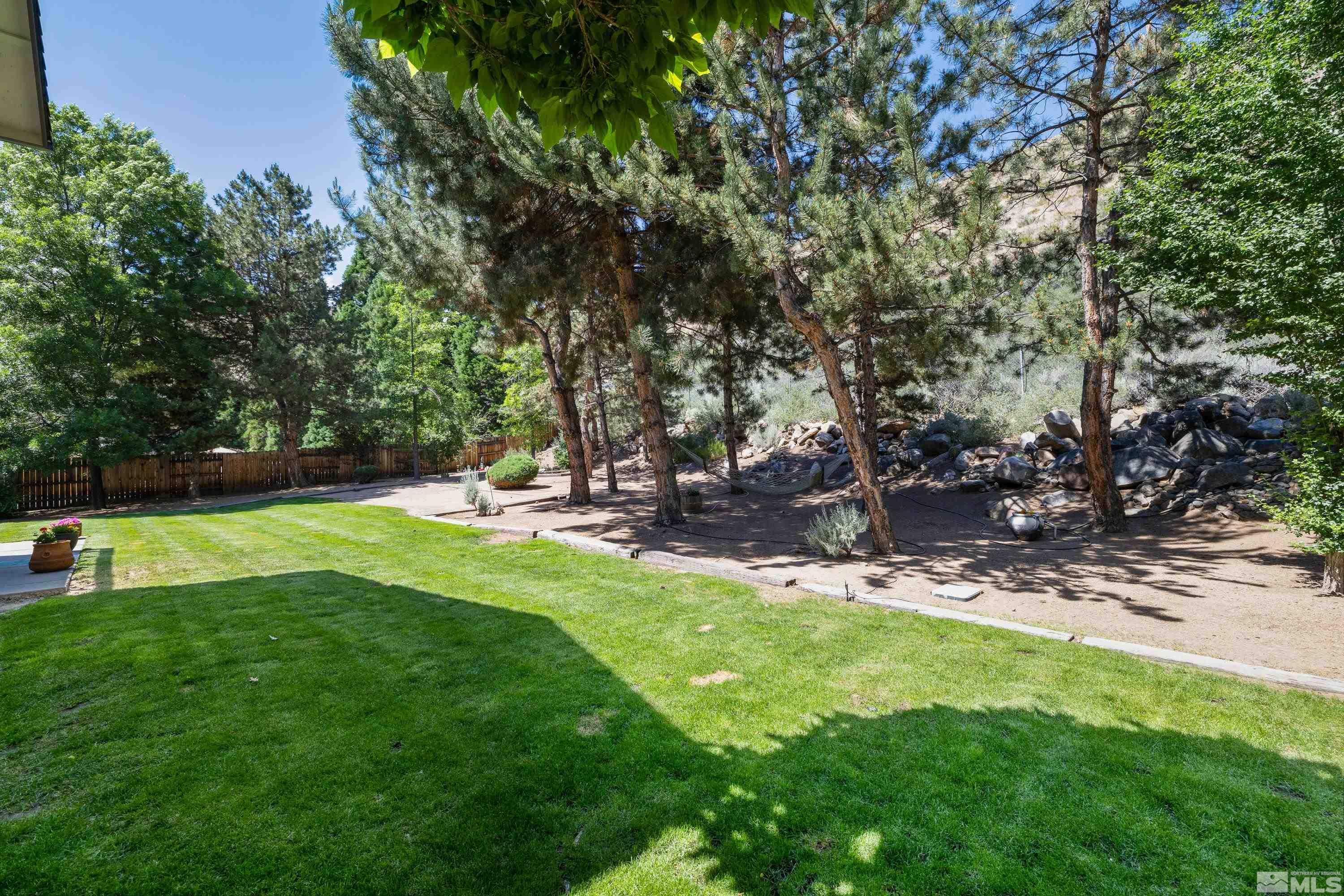 335 Cliff View Court Reno, NV 89523 - Photo 5 of 40 Photo 5