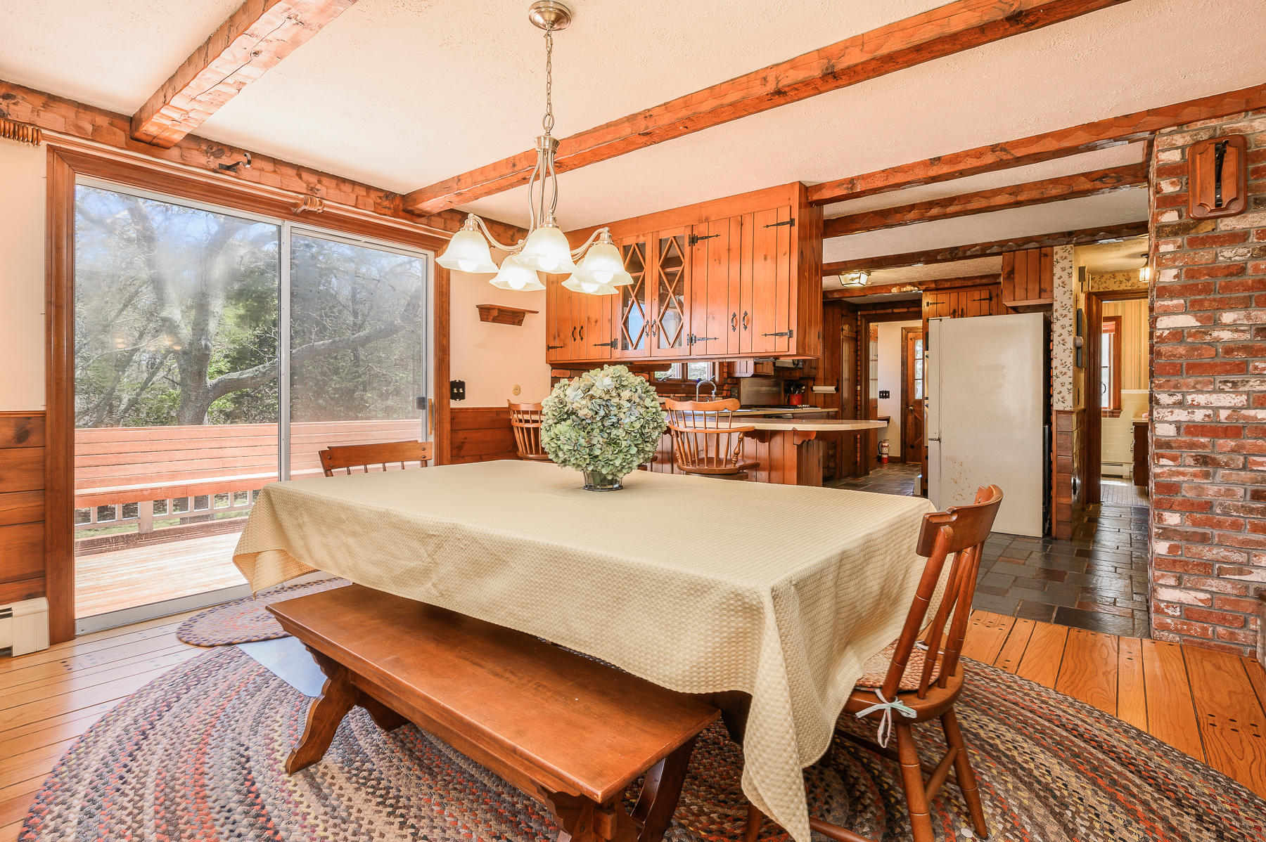 1221 County Road Cataumet, MA 02534 - Photo 17 of 42 Dining room