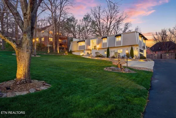 $850,000 | 11028 Farragut Hills Boulevard, Knoxville, TN 37934