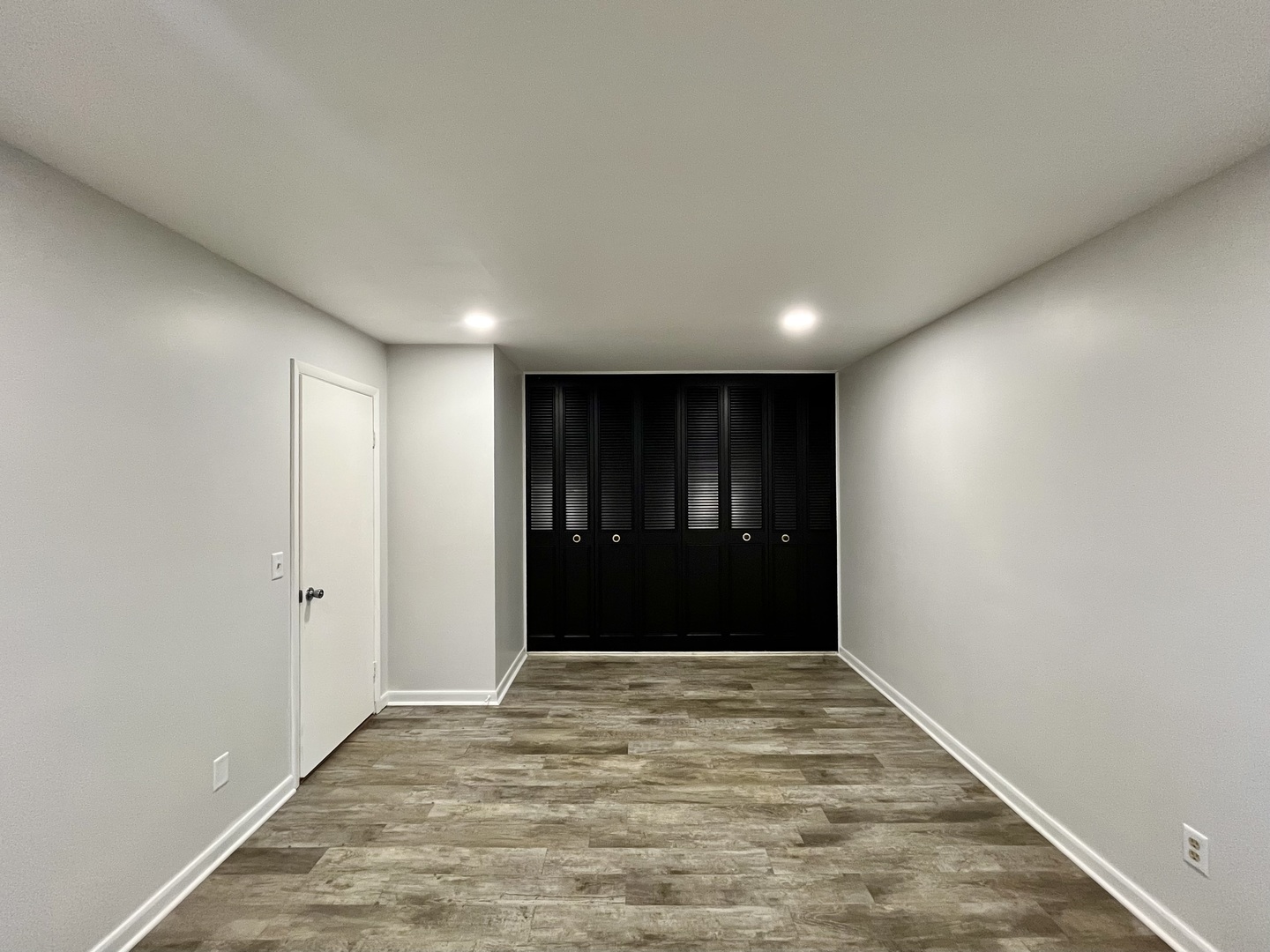 136 Heathgate Road Montgomery, IL 60538 - Photo 15 of 26 a view of an empty room