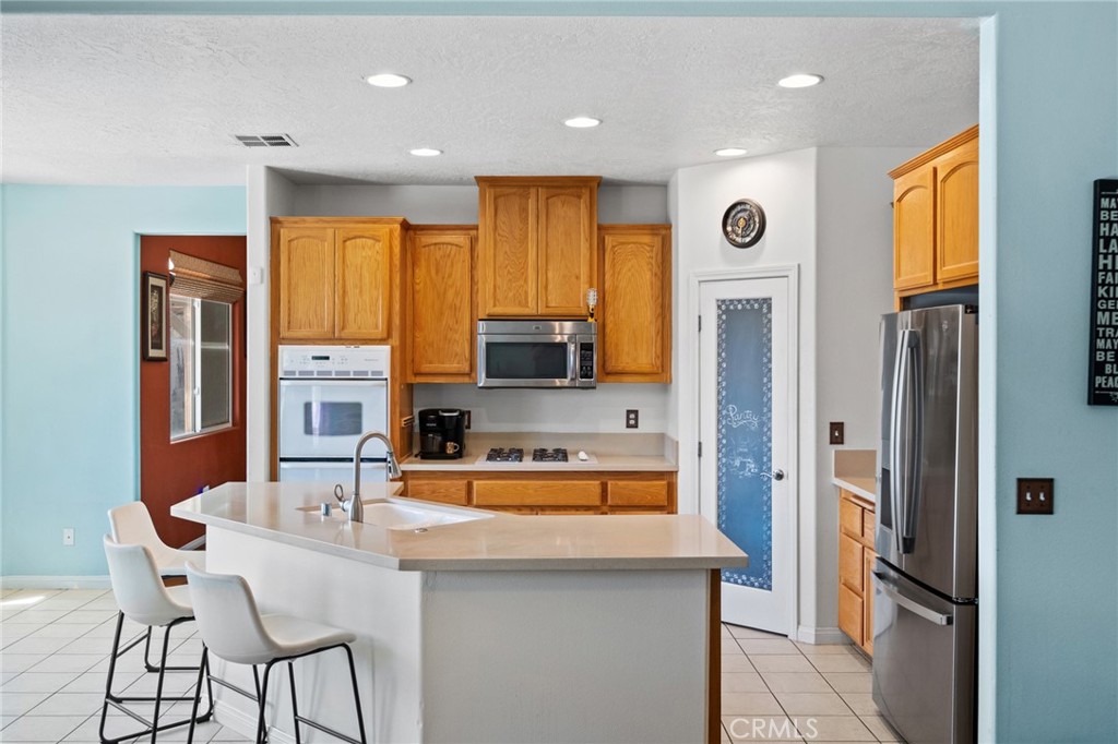 17112 Century Plant Road Apple Valley, CA 92307 - Photo 18 of 30