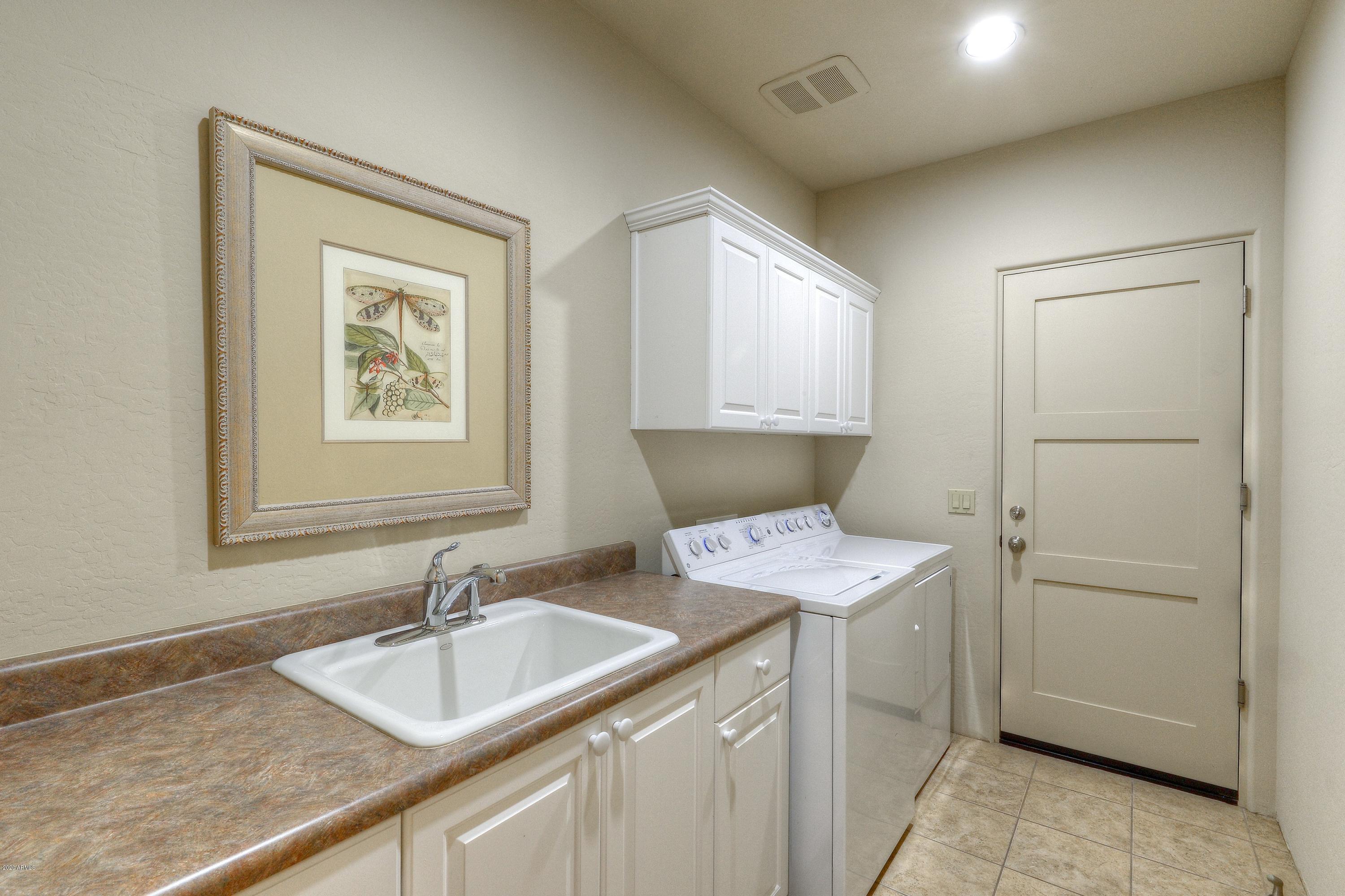 3015 South Lookout Ridge Gold Canyon, AZ 85118 - Photo 23 of 41 Laundry