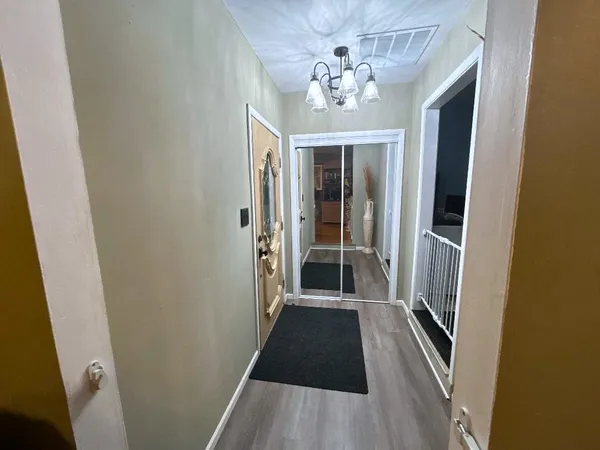 $290,000 | 16409 Craig Drive, Oak Forest, IL 60452