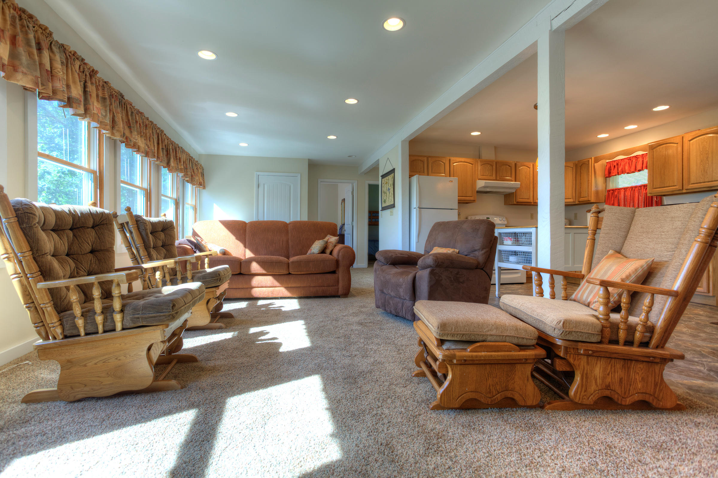 453 Racoon Lane Pioneer, TN 37847 - Photo 10 of 36 Living Room_002