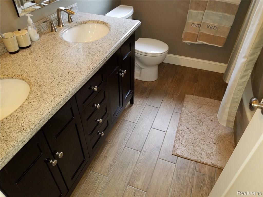 1821 Charm Court Rochester Hills, MI 48306 - Photo 18 of 22