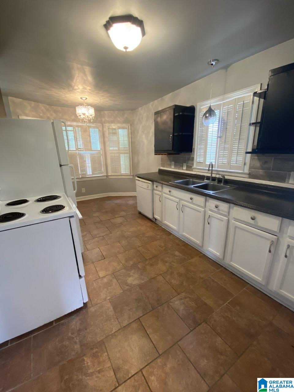 1109 Alcott Road Gadsden, AL 35901 - Photo 2 of 21