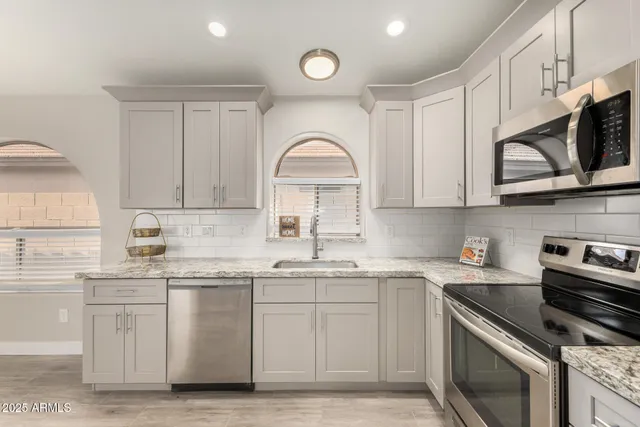 $1,680 | 911 East Lovegrass Drive, San Tan Valley, AZ 85143