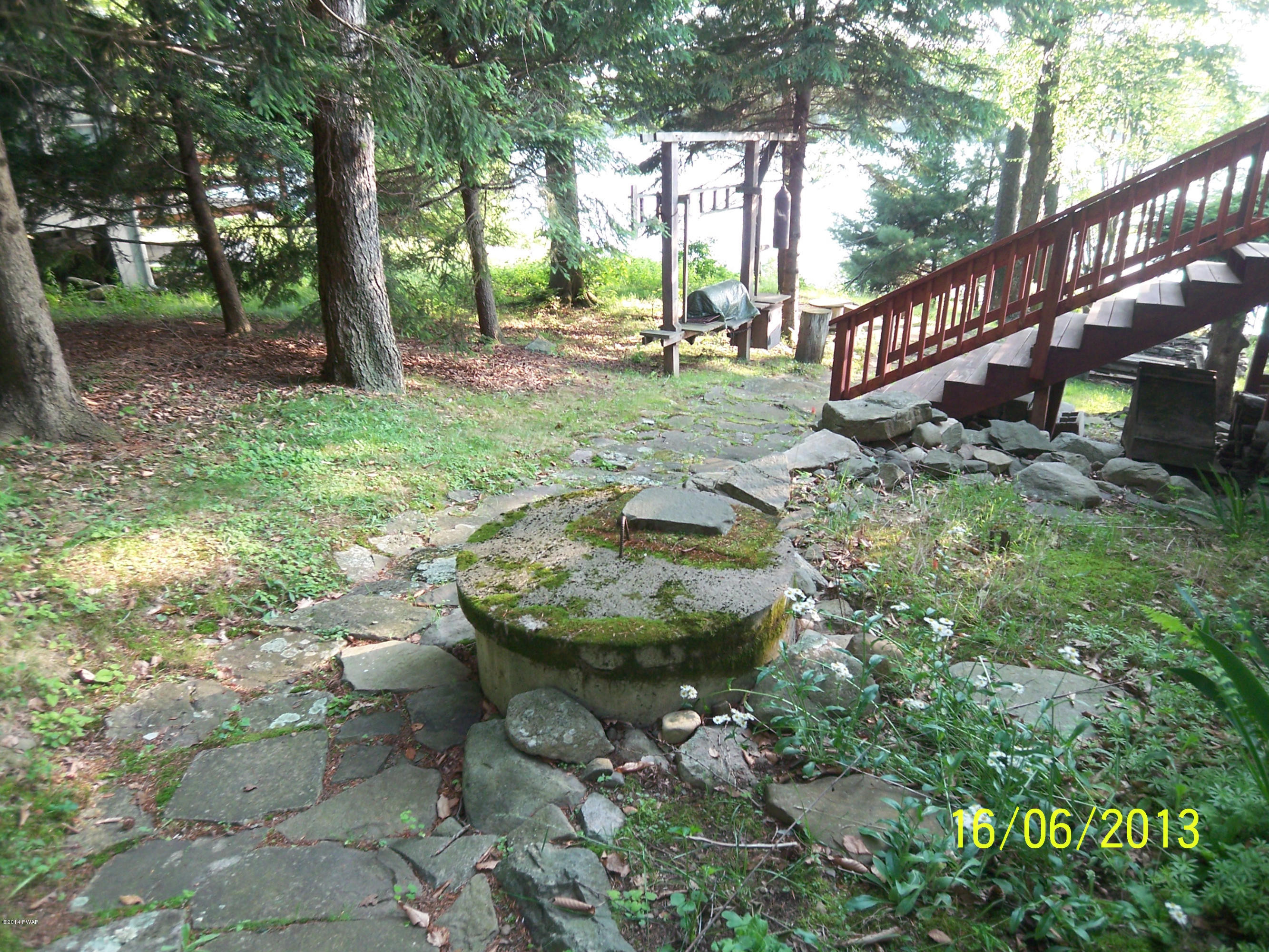149 Ridgefield Point Road Greentown, PA 18426 - Photo 29 of 38