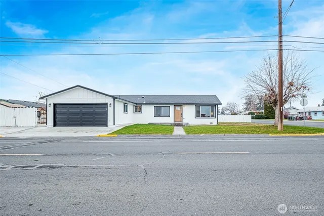 $365,000 | 307 3rd Avenue Northeast, Quincy, WA 98848