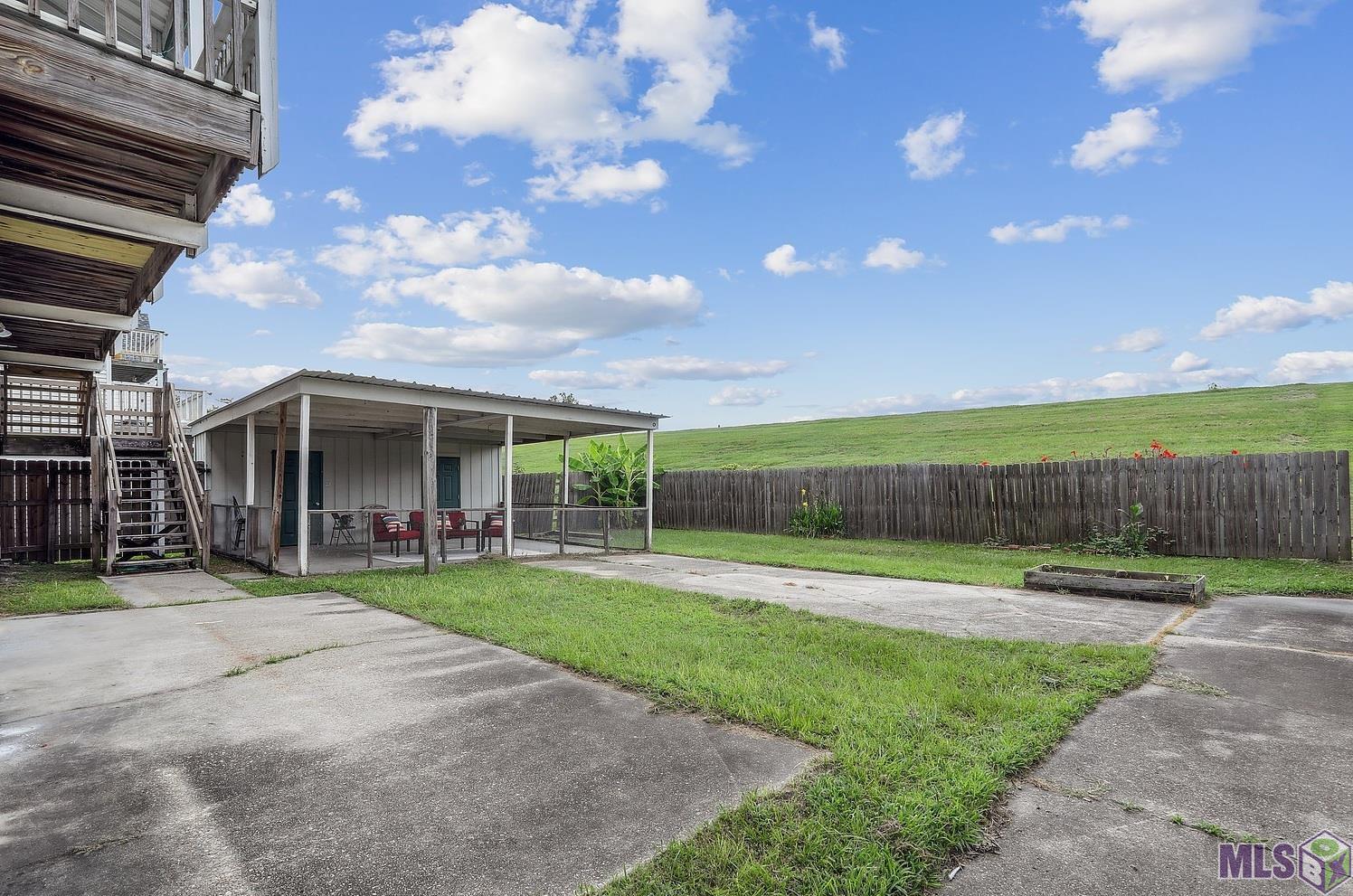 550 South River Road Port Allen, LA 70767 - Photo 2 of 32