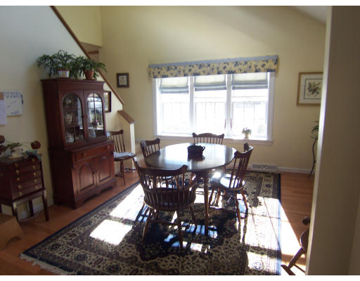 42 Lawrence Road Plymouth, MA 02360 - Photo 3 of 10 Gallery Image 3