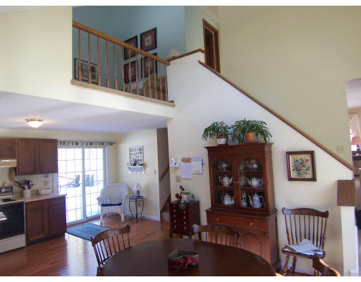 42 Lawrence Road Plymouth, MA 02360 - Photo 5 of 10 Gallery Image 5