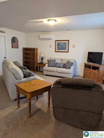 $529,900 | 11 Poplar Place, Gouldsboro, PA 18424