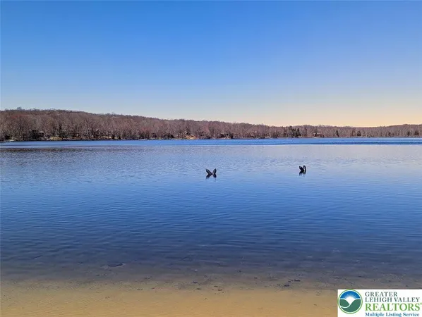 $529,900 | 11 Poplar Place, Gouldsboro, PA 18424