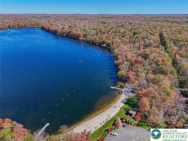 $529,900 | 11 Poplar Place, Gouldsboro, PA 18424