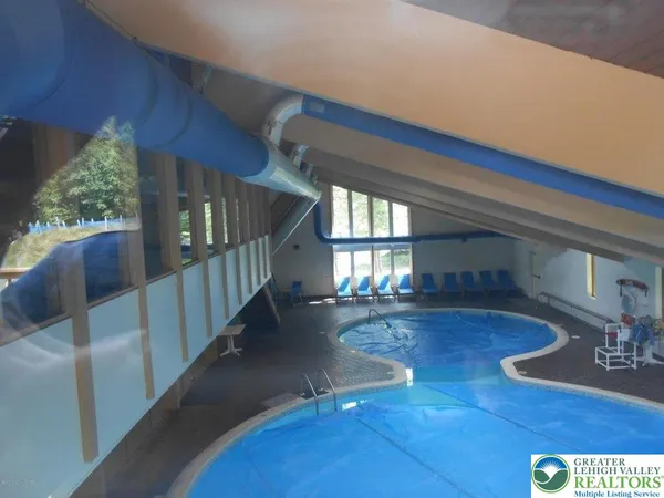 $529,900 | 11 Poplar Place, Gouldsboro, PA 18424