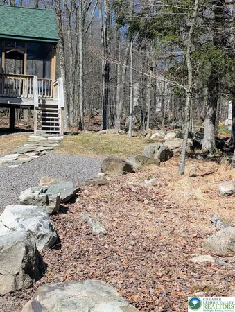 $529,900 | 11 Poplar Place, Gouldsboro, PA 18424