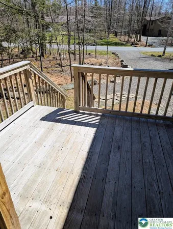 $529,900 | 11 Poplar Place, Gouldsboro, PA 18424