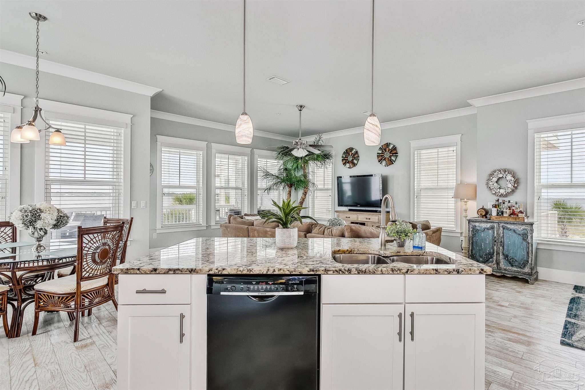 1466 Seaside Circle Navarre Beach, FL 32566 - Photo 15 of 50