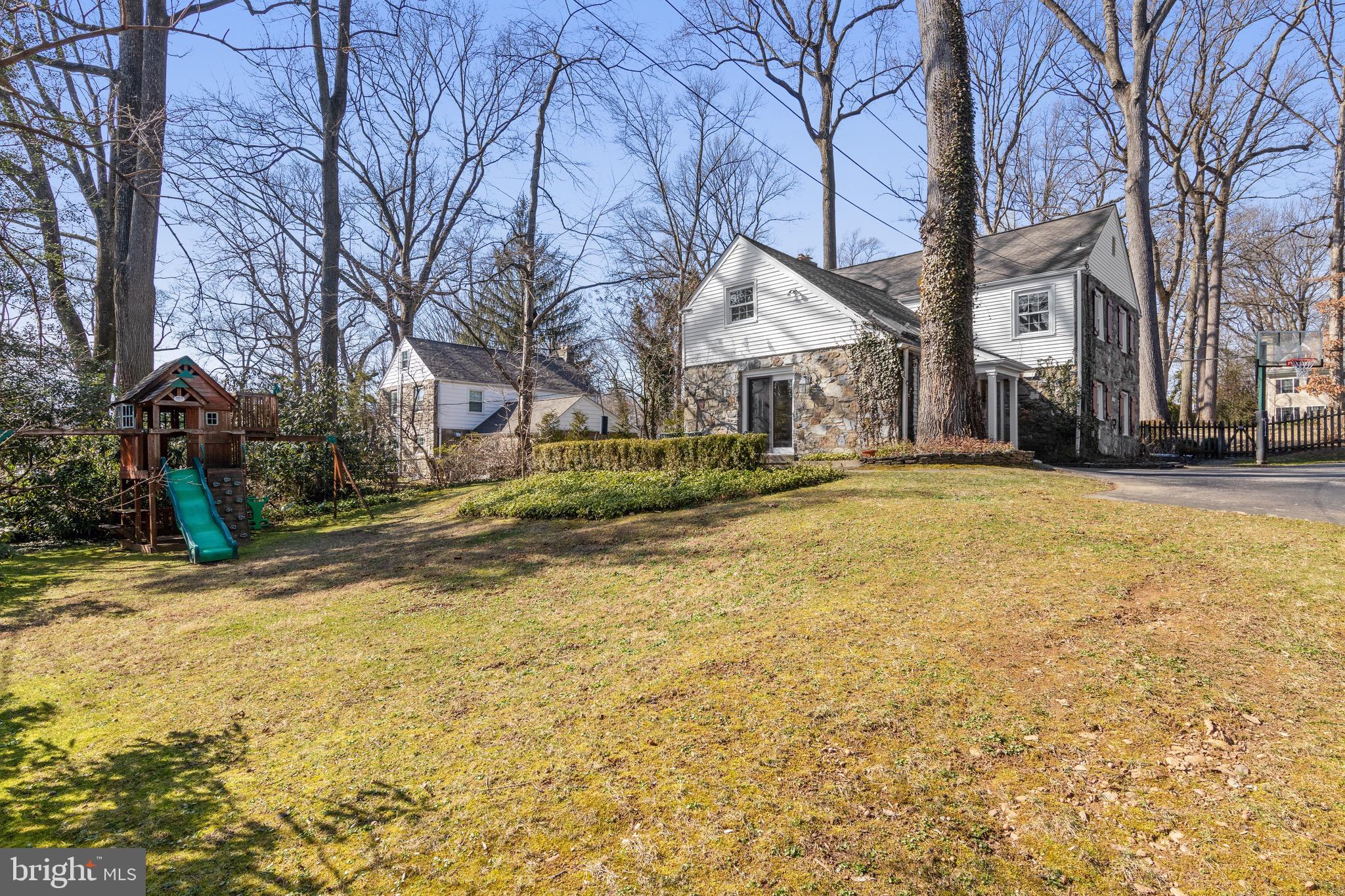 30 Crestline Road Wayne, PA 19087 - Photo 24 of 27 Back yard