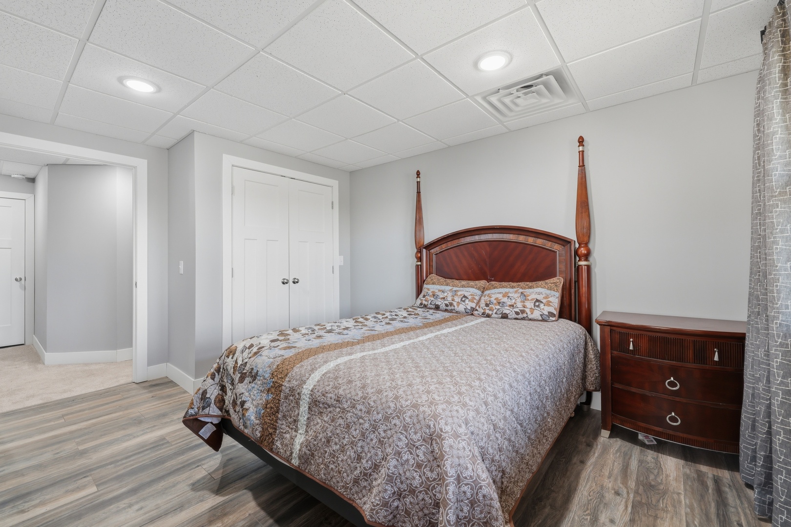 3675 Parrish Ridge Lane Goreville, IL 62939 - Photo 35 of 43 a bedroom with a bed and a dresser