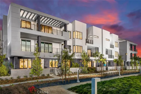 $1,488,800 | 16175 Dawn Way, Unit 207, Tustin, CA 92782