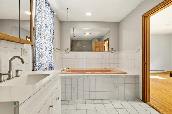 $3,900 | 29 Williston Road, Bourne, MA 02562