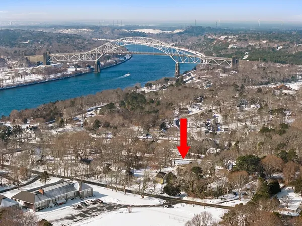 $3,900 | 29 Williston Road, Bourne, MA 02562