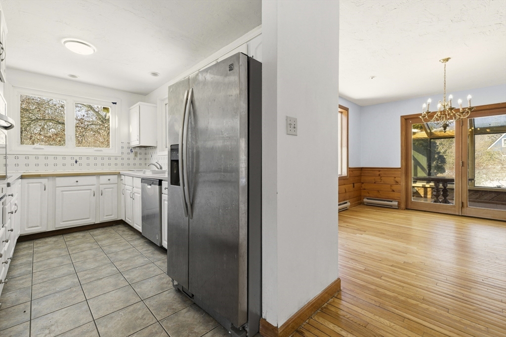 29 Williston Road Bourne, MA 02562 - Photo 6 of 34