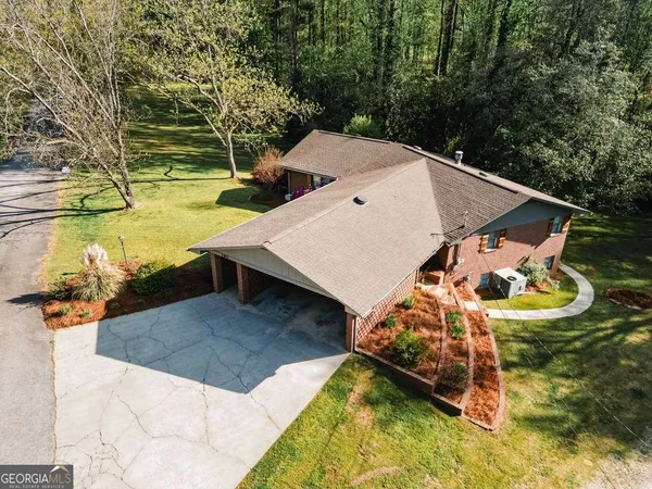 $469,900 | 190 Fairlawn Drive, Carrollton, GA 30117