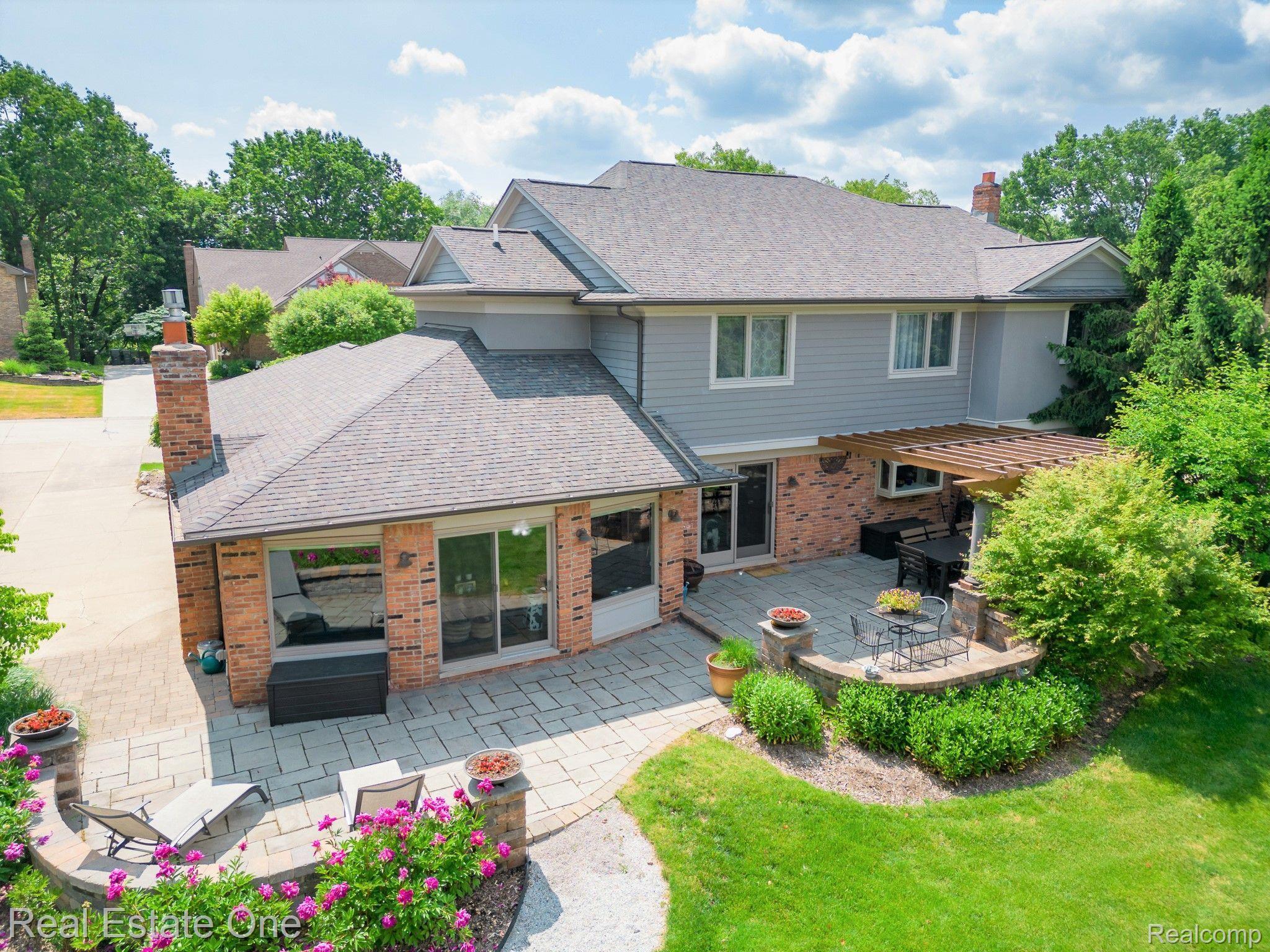 3221 Quail Ridge Circle Rochester, MI 48309 - Photo 5 of 57 Fabulous Patio Area with Bluestone Patio
