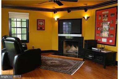 2 Barn Ridge Court Silver Spring, MD 20906 - Photo 8 of 29 Interior (General)