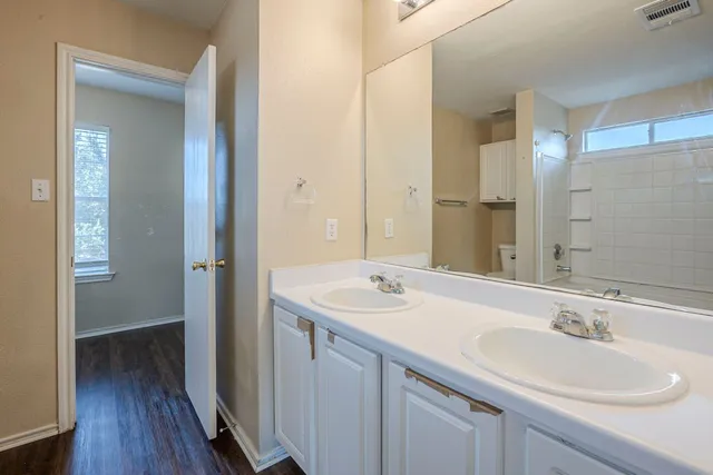 $289,900 | 206 Pheasant Trail, Bastrop, TX 78602