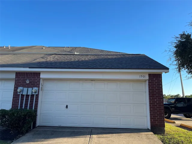 $1,850 | 1901 Kemah Village Drive, Kemah, TX 77565