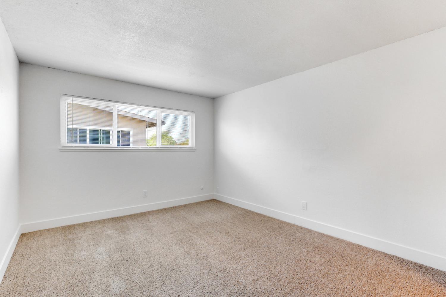 3355 Lerwick Road Sacramento, CA 95821 - Photo 11 of 15 Gallery Image 11