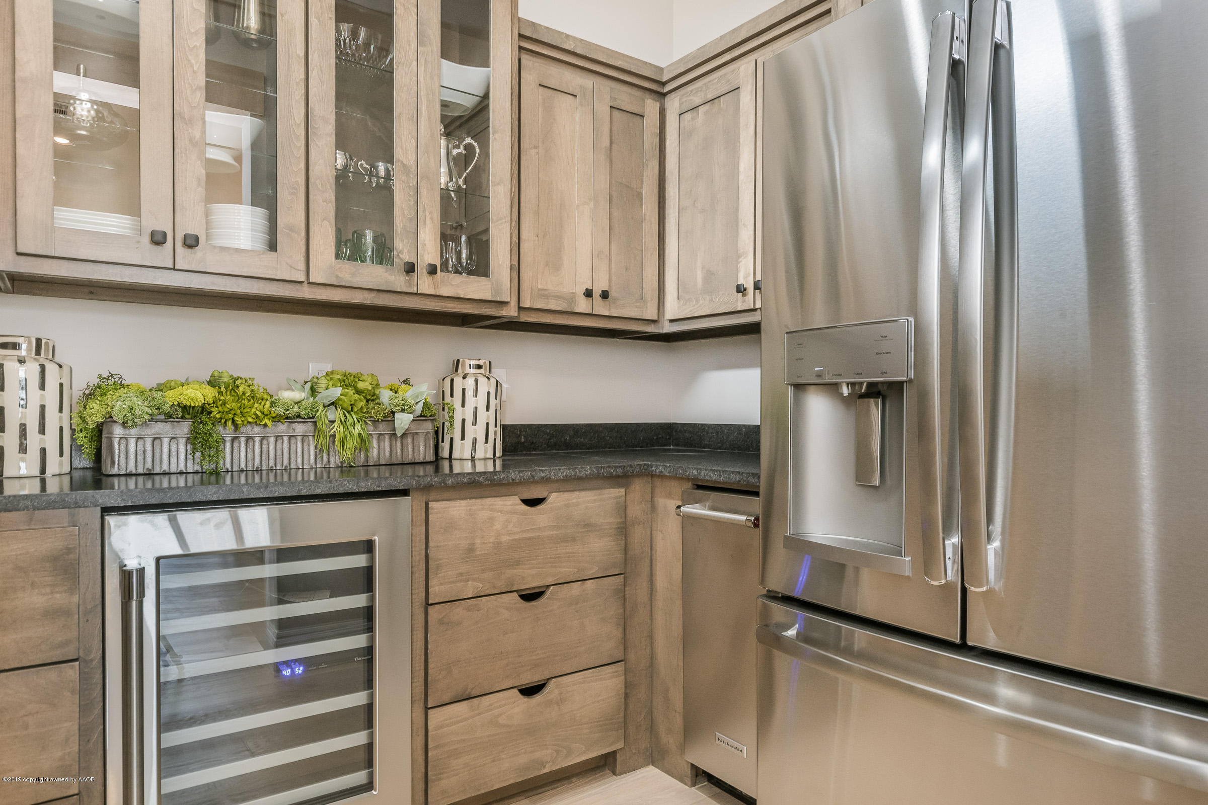 5600 Wesley Road Amarillo, TX 79119 - Photo 17 of 44 Butlers Pantry (2)