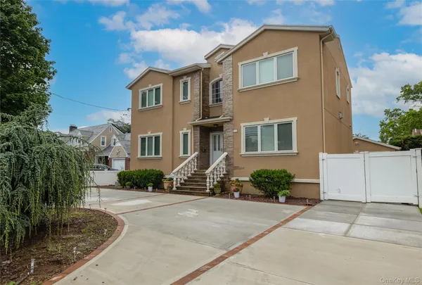 $1,178,000 | 102 Davison Avenue, Oceanside, NY 11572
