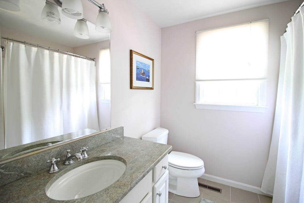 43 Padden Road Franklin, MA 02038 - Photo 14 of 26 Gallery Image 14