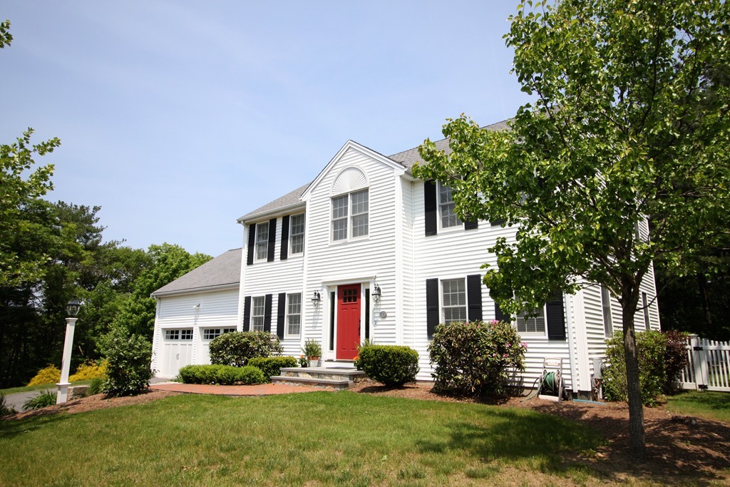 43 Padden Road Franklin, MA 02038 - Photo 2 of 26 Gallery Image 2