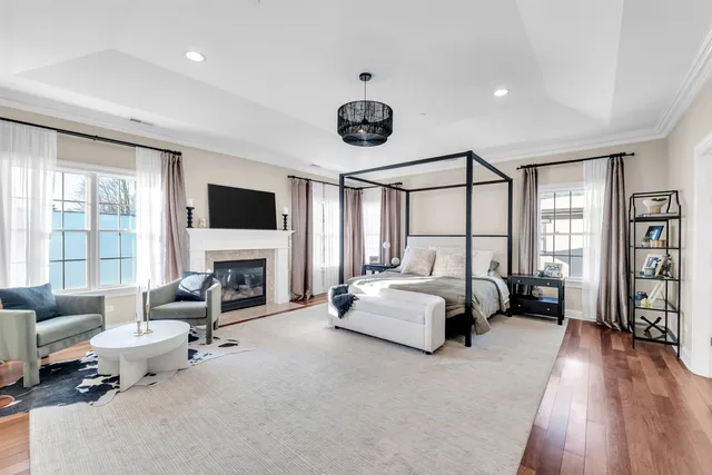 $1,200,000 | 749 East Sunnyside Avenue, Libertyville, IL 60048