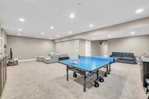a view of a livingroom with furniture