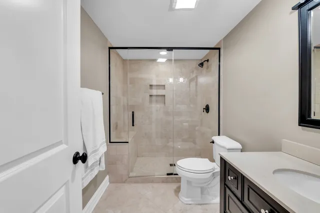 $1,200,000 | 749 East Sunnyside Avenue, Libertyville, IL 60048