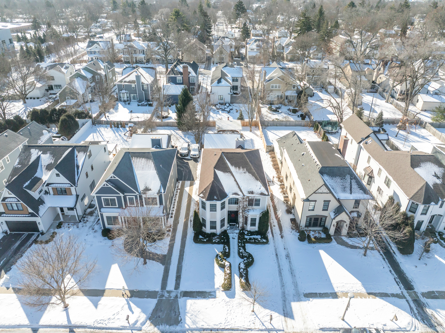 749 East Sunnyside Avenue Libertyville, IL 60048 - Photo 53 of 54 a view of residential houses with outdoor space