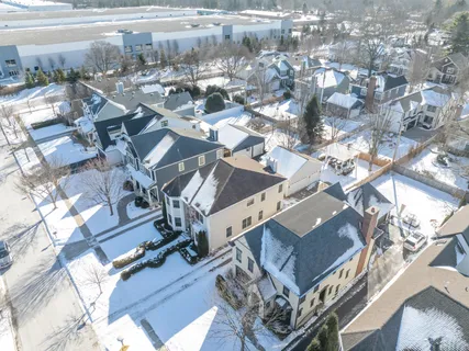 $1,200,000 | 749 East Sunnyside Avenue, Libertyville, IL 60048