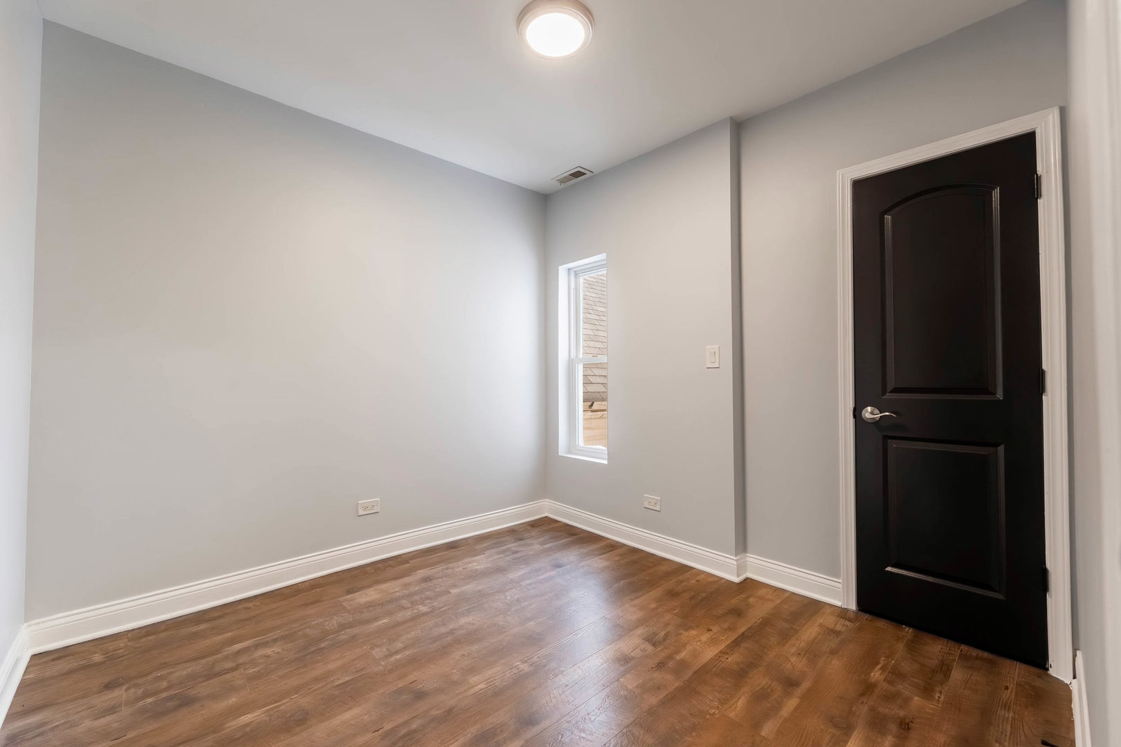 6833 South Champlain Avenue, Unit 2 Chicago, IL 60637 - Photo 11 of 13