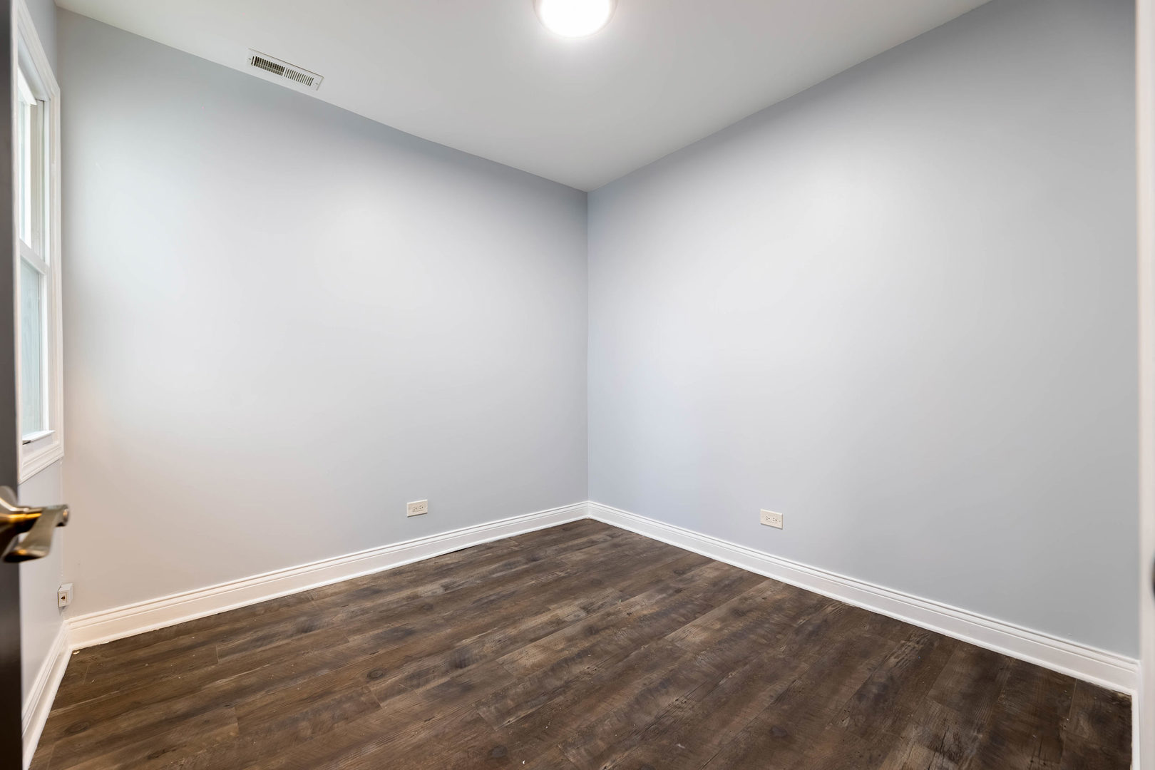 6833 South Champlain Avenue, Unit 2 Chicago, IL 60637 - Photo 4 of 13