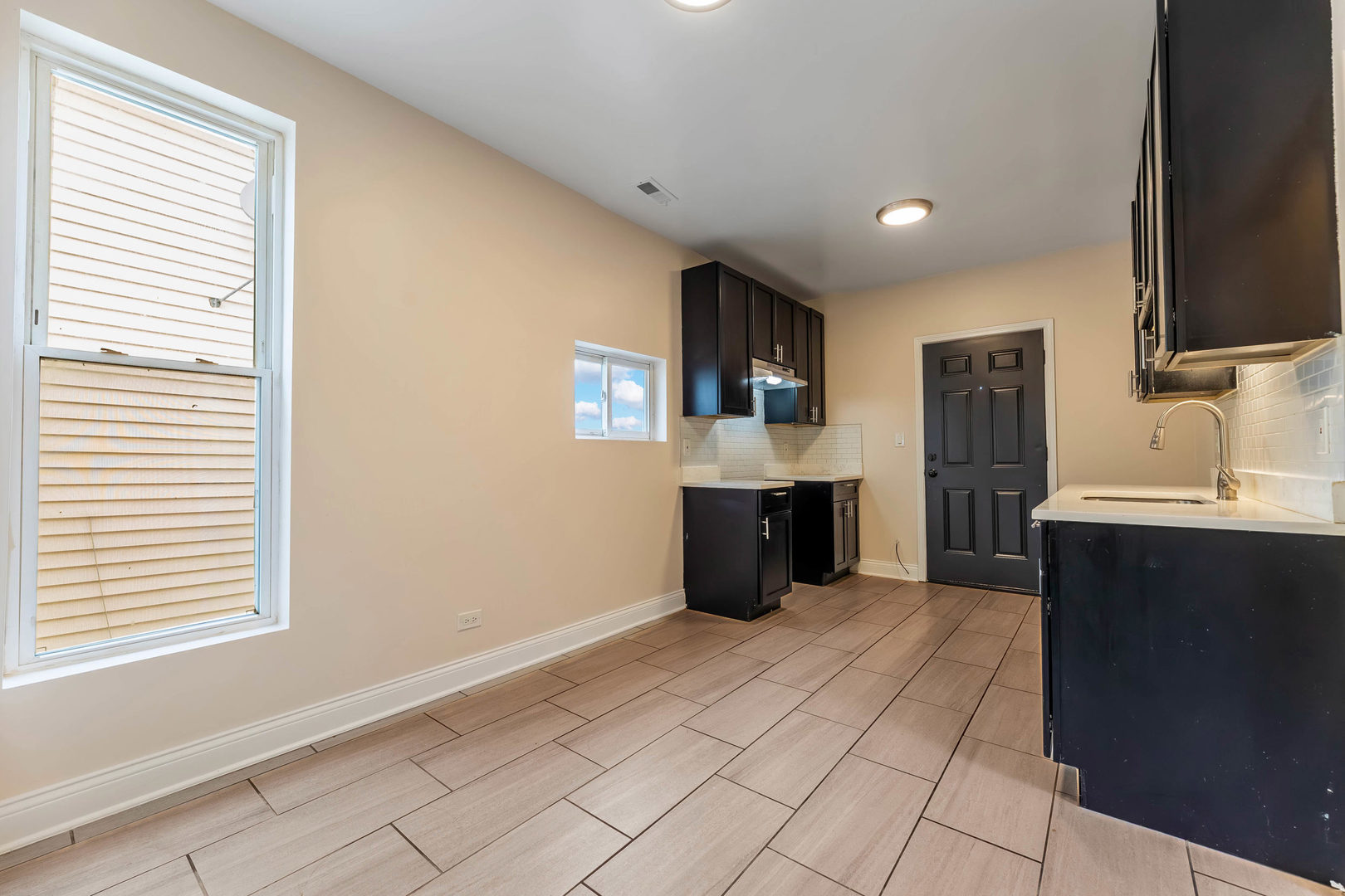 6833 South Champlain Avenue, Unit 2 Chicago, IL 60637 - Photo 5 of 13