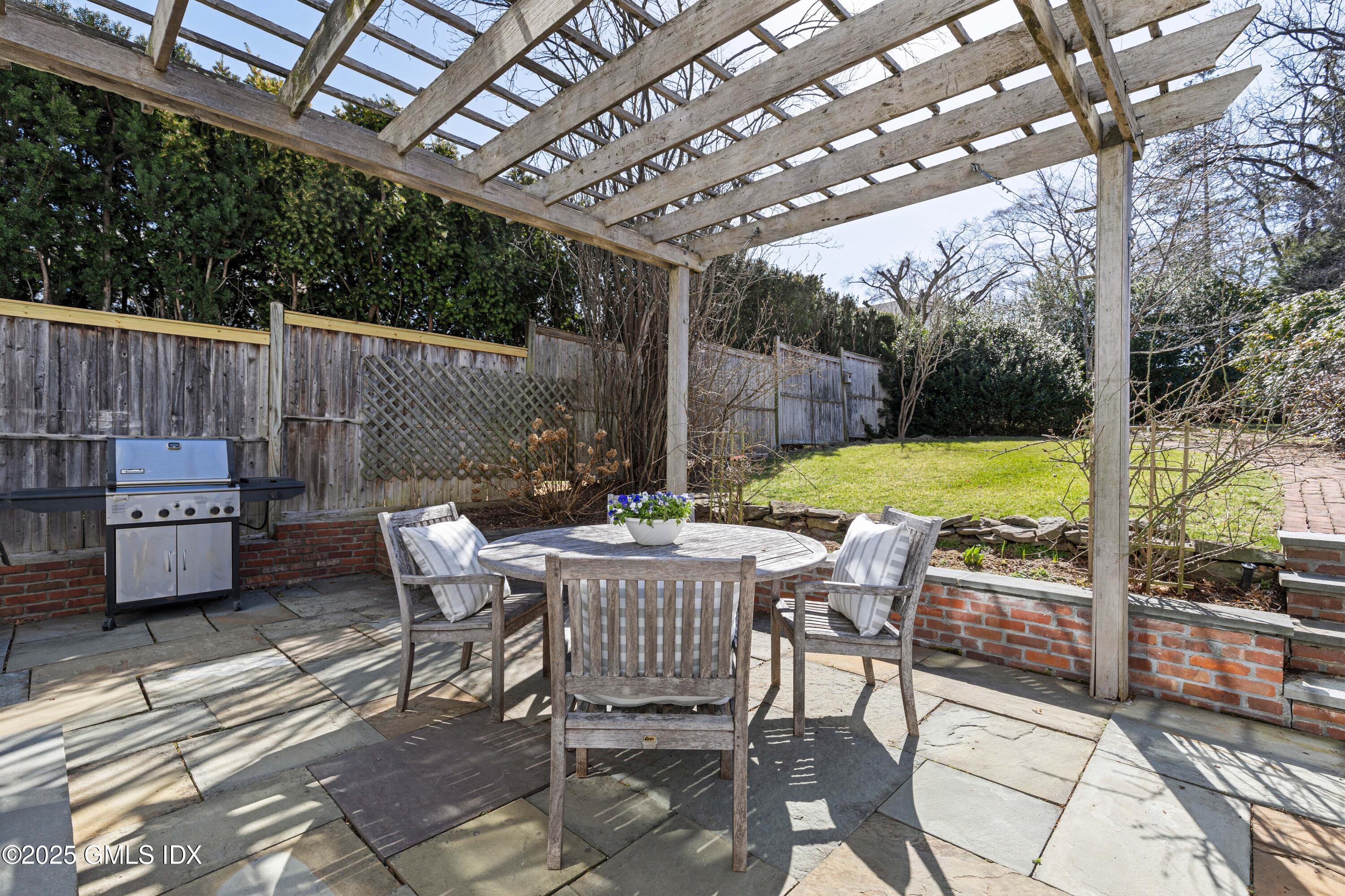 43 Arcadia Road Old Greenwich, CT 06870 - Photo 23 of 28 Flagstone Patio